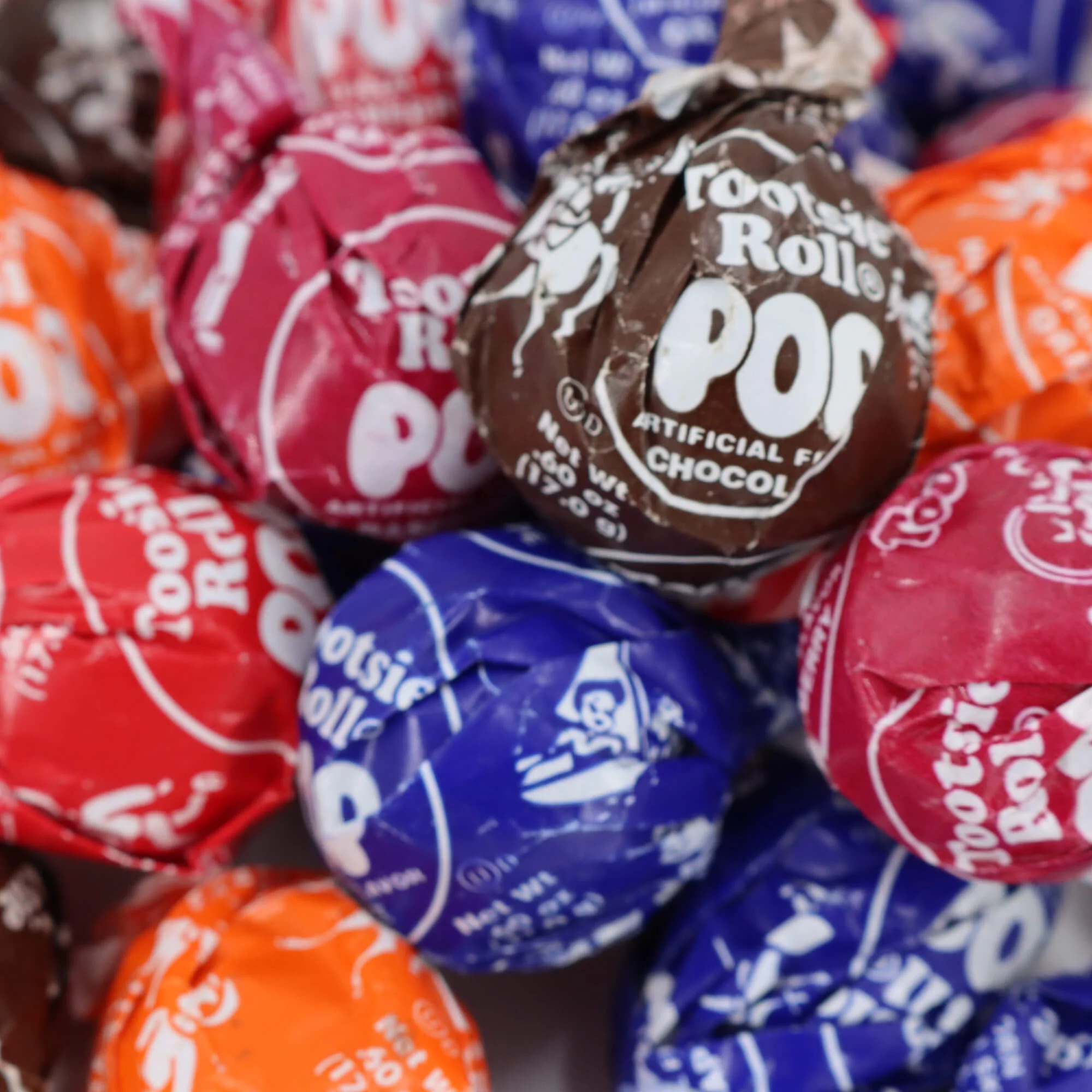 Tootsie Pops Assorted Bulk Box (39 lb. Box)